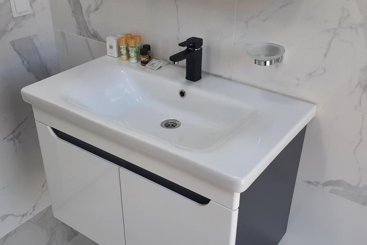 Zora Hotel Blagoevgrad Buitenkant foto